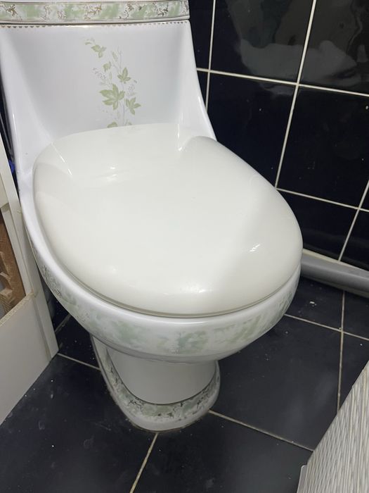 Раковина и унитаз