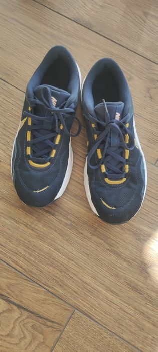 Мъжки маратонки,използвани и запазени