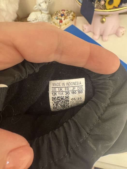 Продам ботинки детские adidas 30 размер
