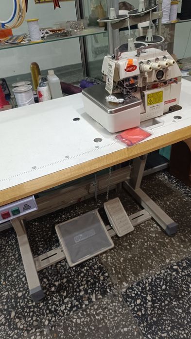 Оверлок четырёх ниточный