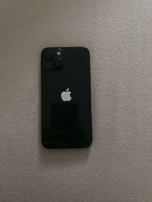 Vând sau schimb iPhone 13