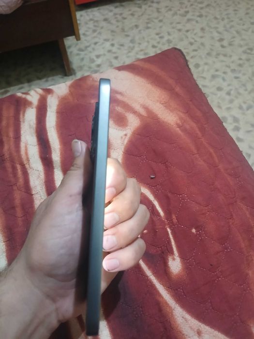 Продам срочно Honor 400lite 256
