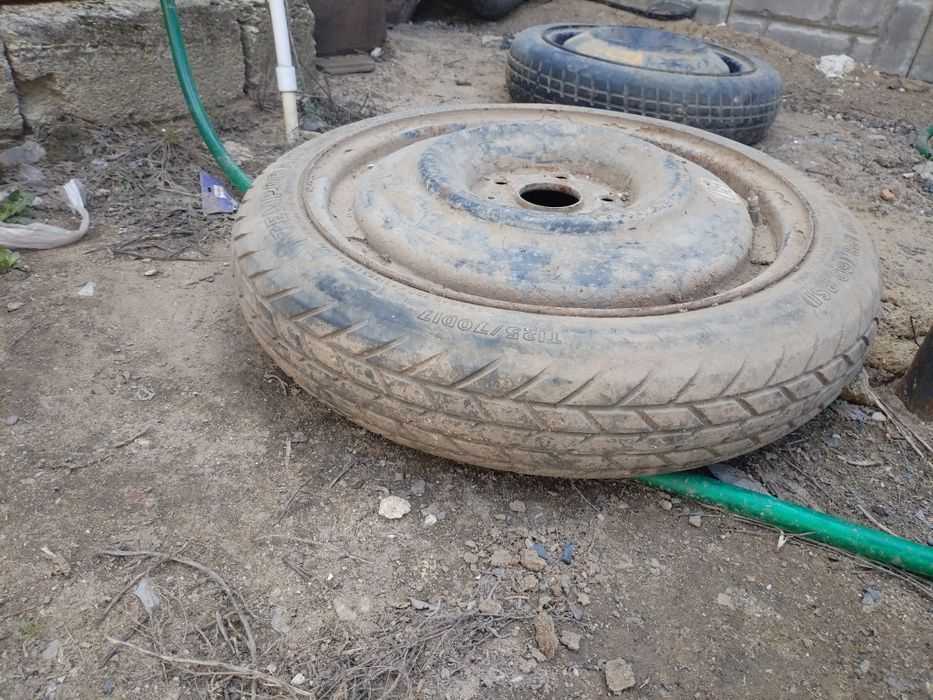 Запаска  продам на 5 тысяч