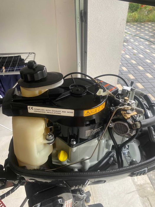 Vand Barca Allroundmarine kiwi 320 + Motor Suzuki 5 cai