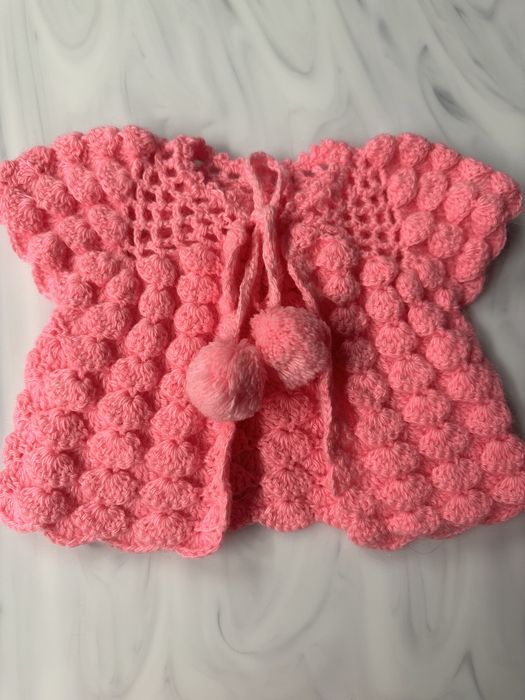 Вязаный костюм для девочки