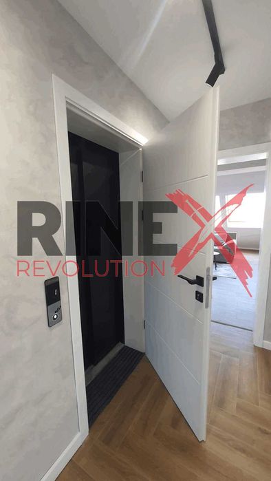Дава се под наем Тристаен апартамент в Пловдив, Каменица 1 - 100 кв.м за 1100 € - Снимка #13