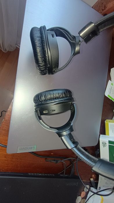 Căști wireless JBL Tune 510BT - Defect mecanic (cupă ruptă), in rest perfect funcționale