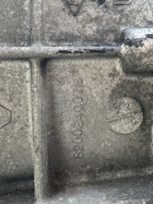 Ръчна скоростна кутия за Дачия Дъстър 1.5dci, само предно!