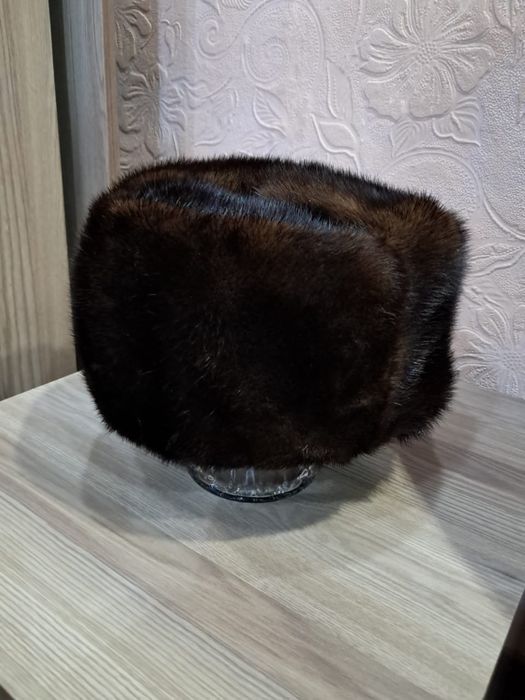 Продается мужская шапка