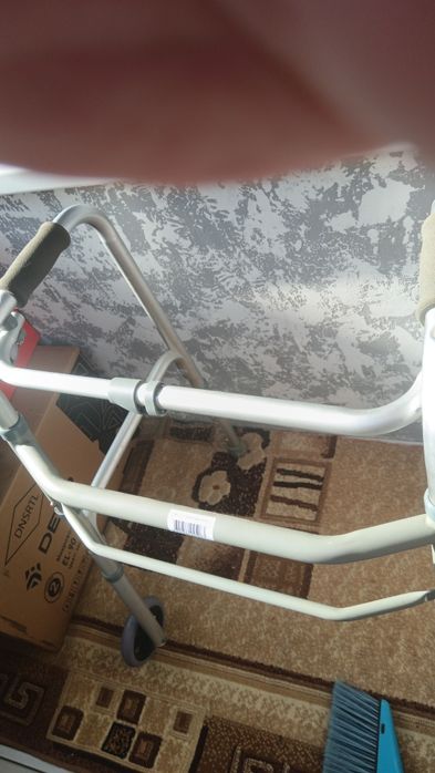 Продам ходунки для взрослых