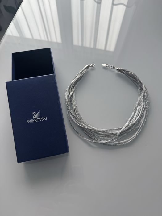 Колие Swarovski.