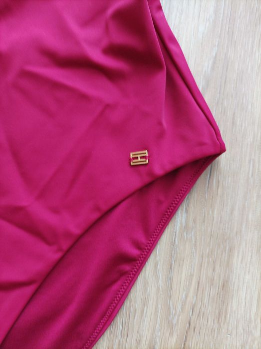 Tommy Hilfiger Нови бански S/L размер