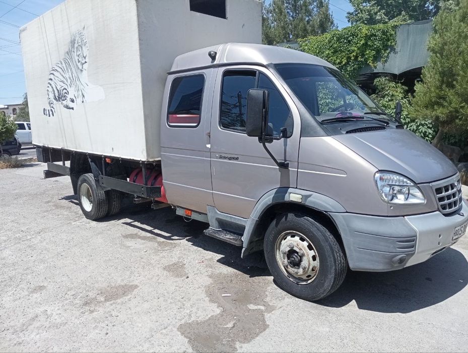 Yalday gruzovoy moshina sotiladi