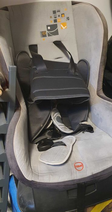 Scaun Auto Copil "Nania" (2 buc. 
-  Utilizate...in stare foarte buna.