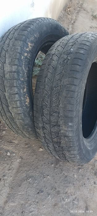 Шины зимние 235 / 65 / 17