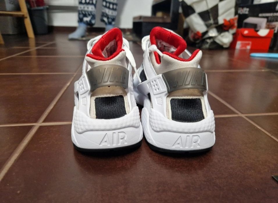Adidași Nike Huarache