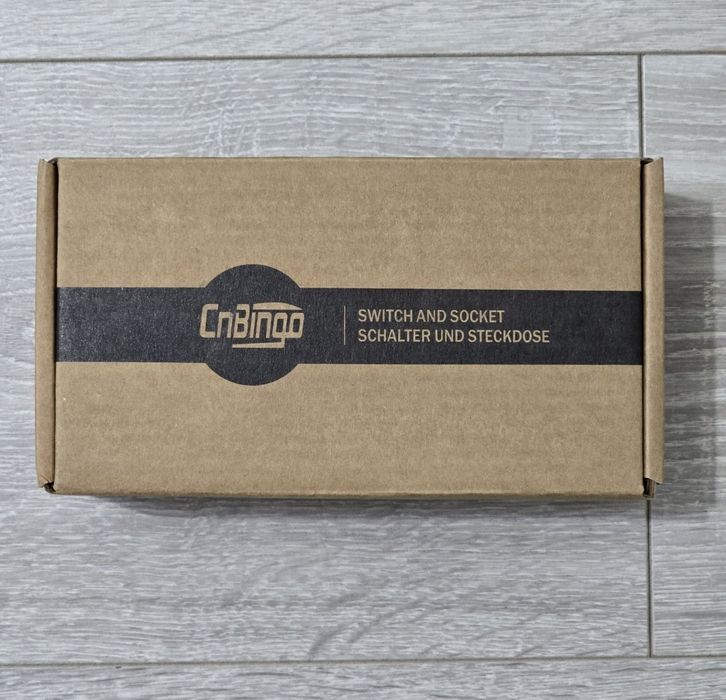 Întrerupător tactil + priză USB Schuko încastrată – sticlă albă