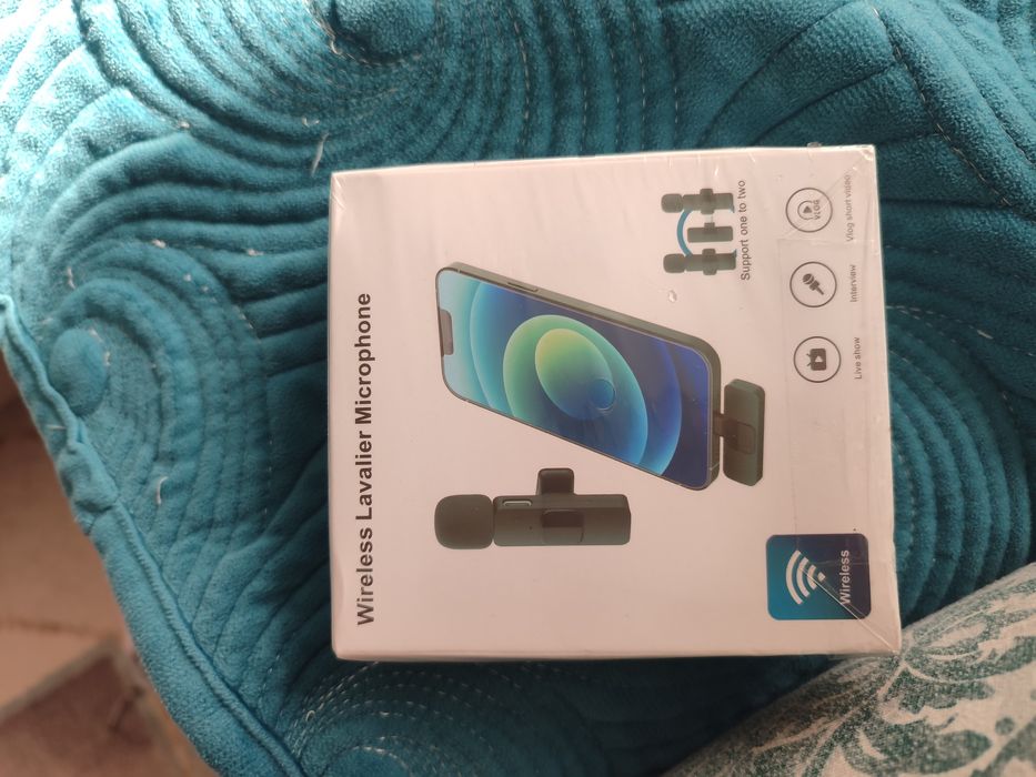Wireless lavalier microphone