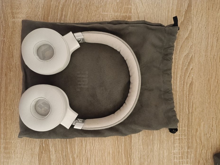 Безжични слушалки  JBL 670NC , ANC, Бели