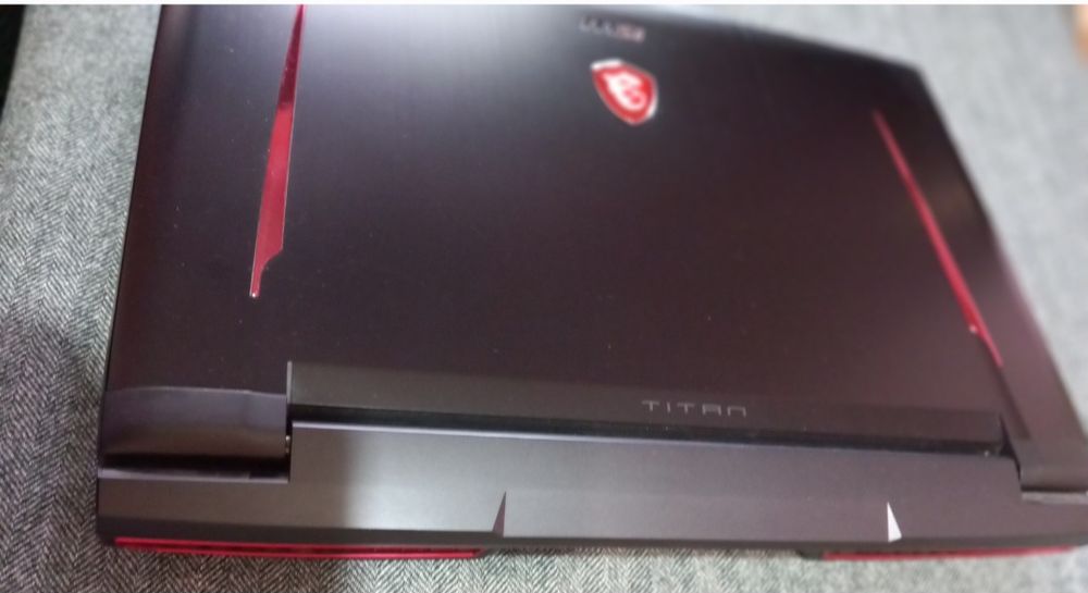 Laptop gaming  MSI  Titan pro