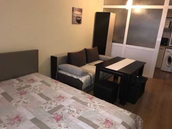 Дава се под наем Двустаен апартамент в Бургас, Възраждане - 70 кв.м за 200 € - Снимка #5