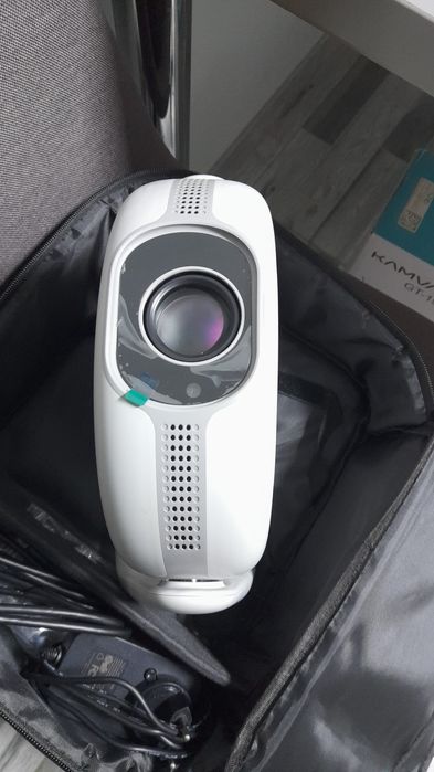 Videoproiector k1 nou