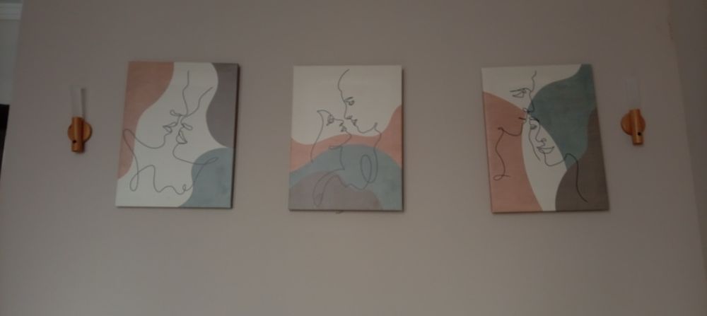 Цена 2000т.Продам картины на стену