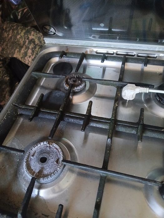 Продам плиту бу газ