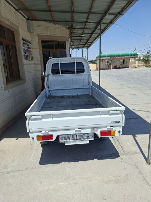 Labo idyal xolatda moshin kup yurmagan navorotlari bor puluti bor
