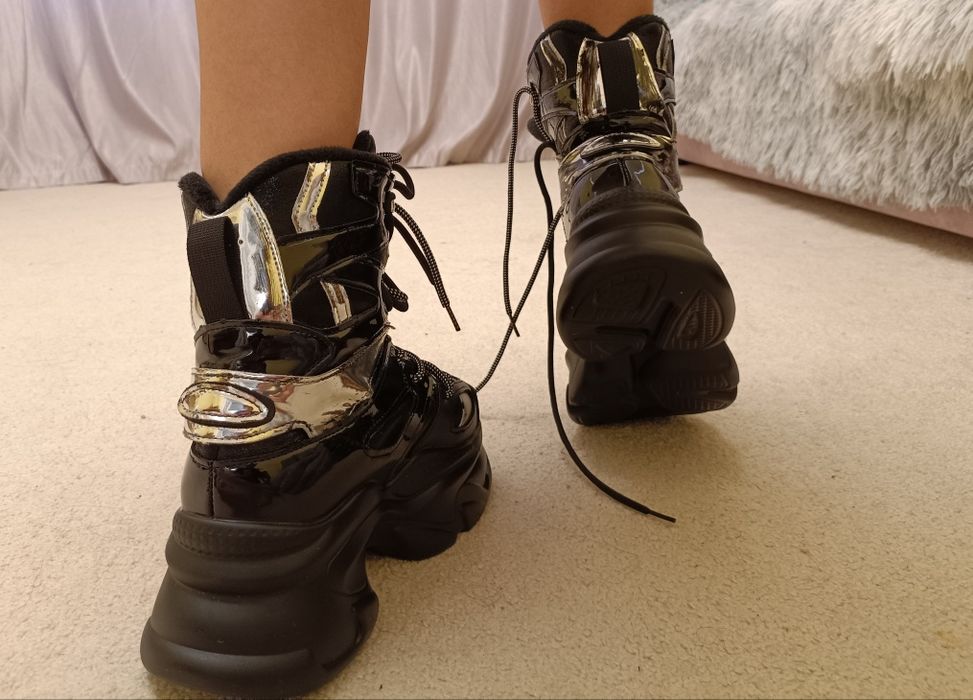 Ботинки зимние, прикольные. Для девочек и девушек. На 37,5