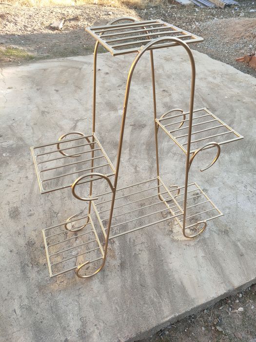 Подставка для цветов