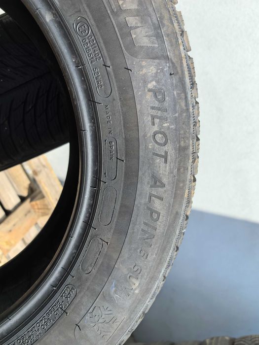 235/60/17 Мишелин ДОТ 2020 г - 106 Товарен индекс