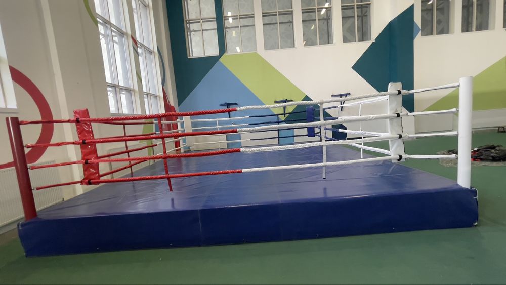 Ринг для бокса и для зала