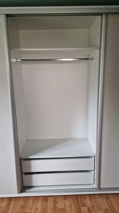 Vând dressing și pat