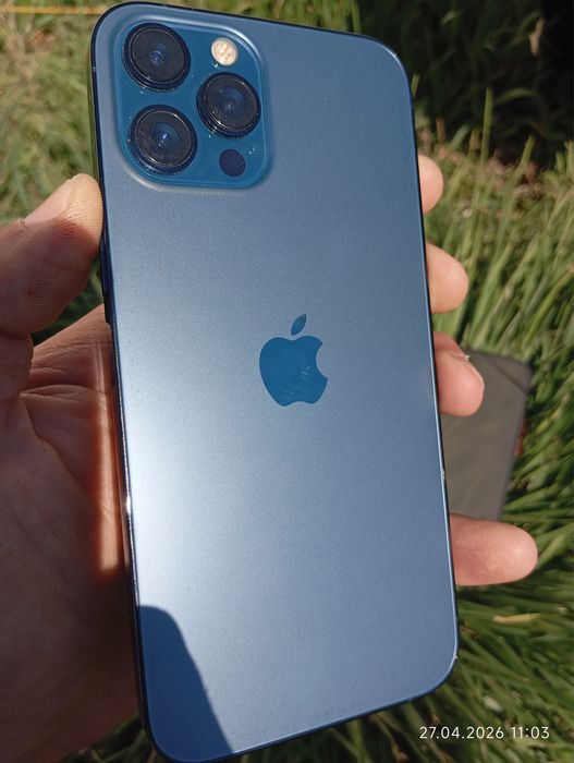 Айфон 12 pro max на 256гб