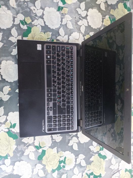 Laptop Acer Aspire i3