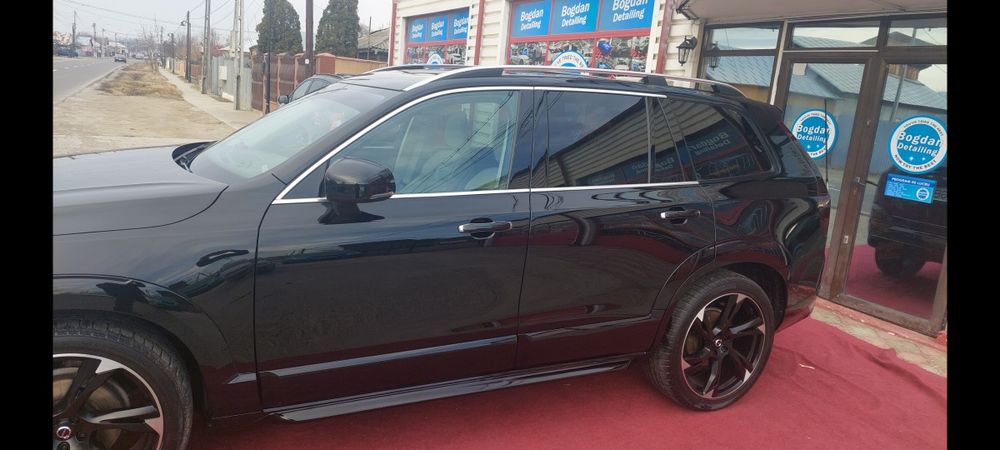 Volvo xc90  inscription