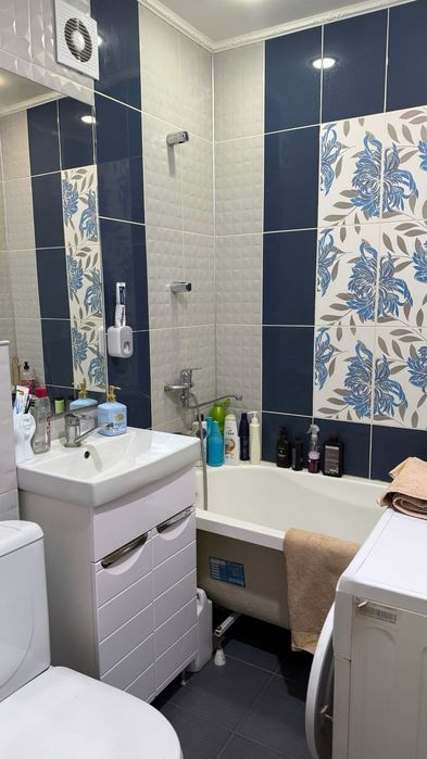 Продам 2хком квартиру район СКГУ.