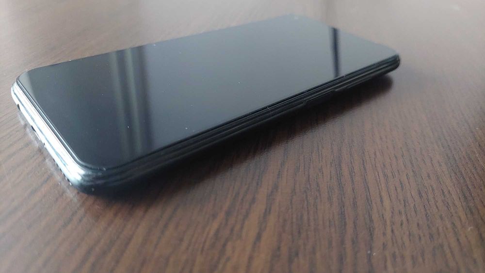 телефон Huawei P40 Lite