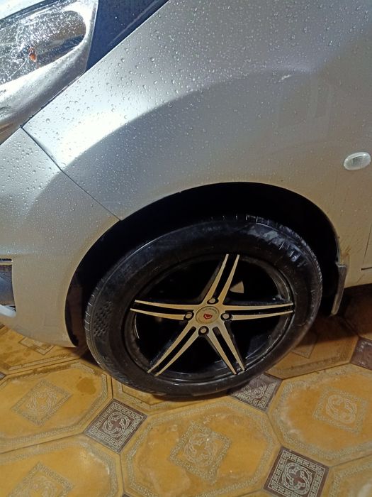 2015 yil 3 pazitsa yevro mator