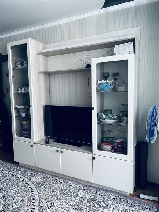 Шкаф для гостиной