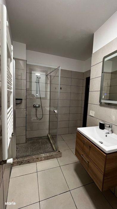Inchiriere | 3 camere | Bloc nou | Unirii | Camera Comert