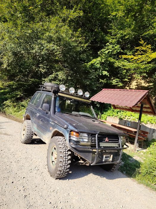 Mithubishi pajero 2.5 / Variante