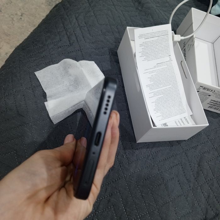 Продам телефон honor x7d