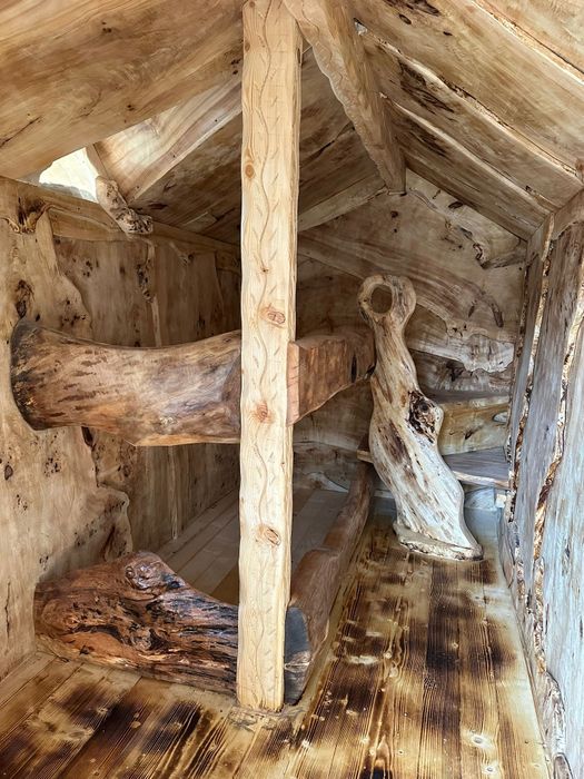 Casă locuibilă rustică disponibilă