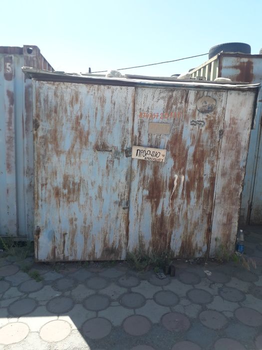 Трёх-тонник контейнер