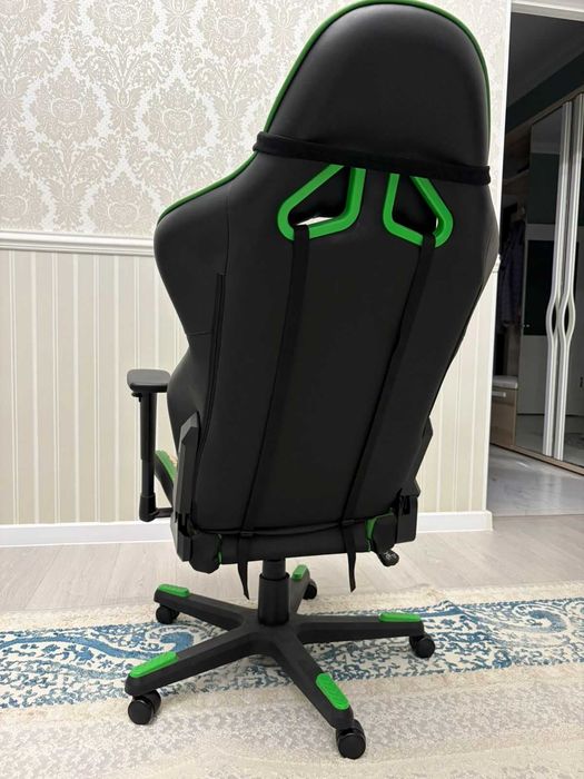 Игровое кресло DXRacer Racing