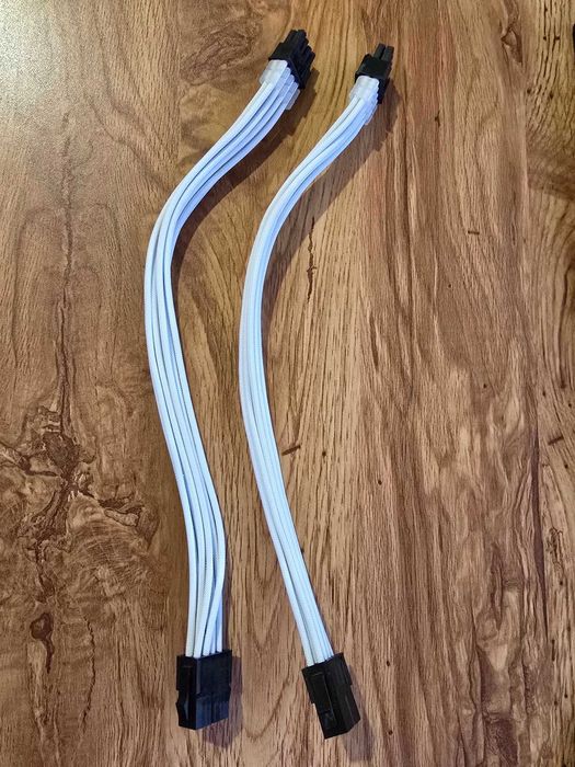 2 броя Sleeve удължители за PCIe 6+2 pin – бели, с гребенче (30 см)