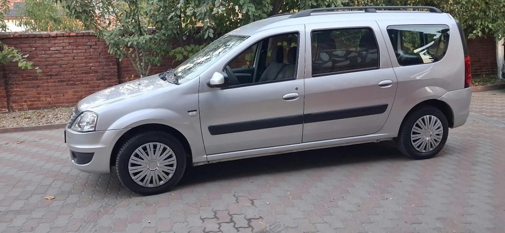 Dacia Logan Mcv 1.6  16 v 105 ps 7 locuri 2009 recent adusa germania