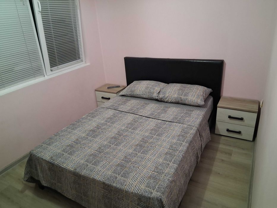 Дава се под наем Тристаен апартамент в Варна, Бизнес хотел - 86 кв.м за 760 € - Снимка #16